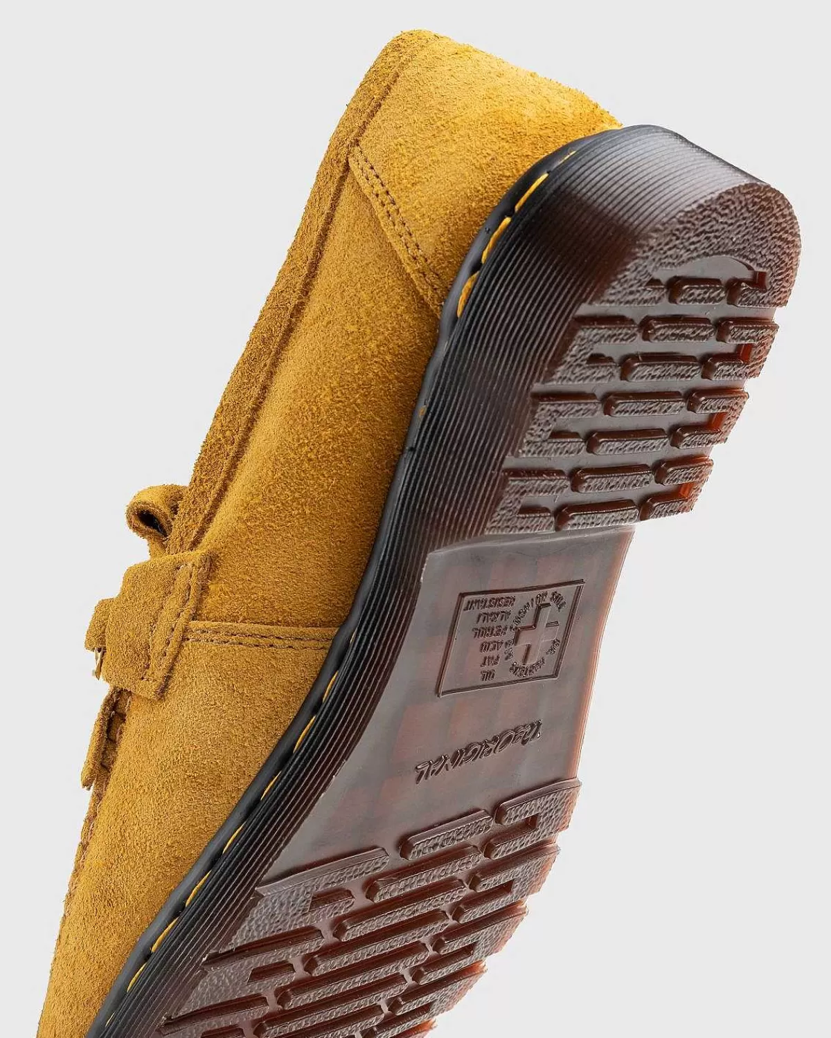 Sko>Dr. Martens Adrian Snaffle Suede Loafers Light Tan Desert Oasis Suede (Gummiolie)