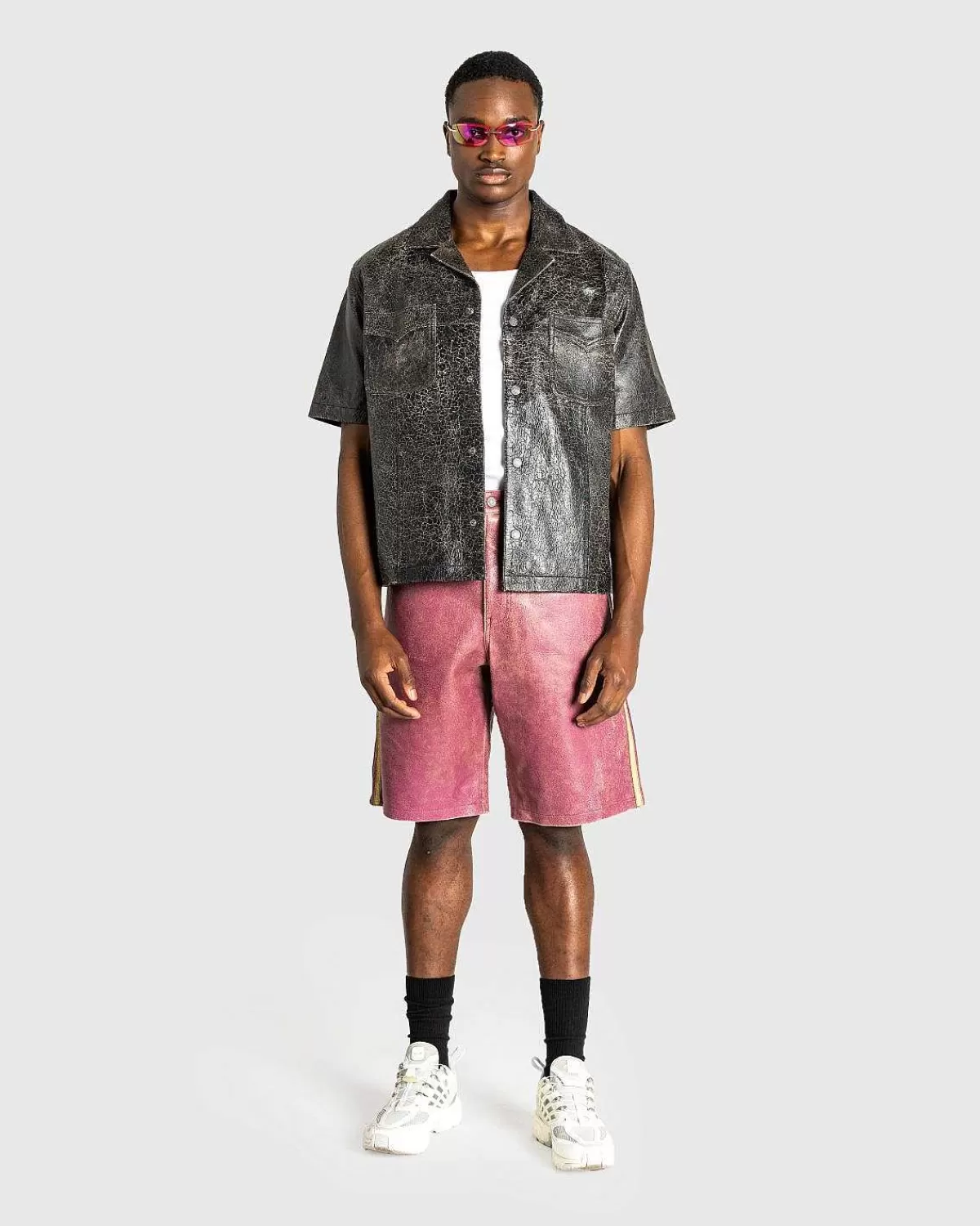 Shorts>Guess USA Crackle Leather Short Distressed Damson Multi