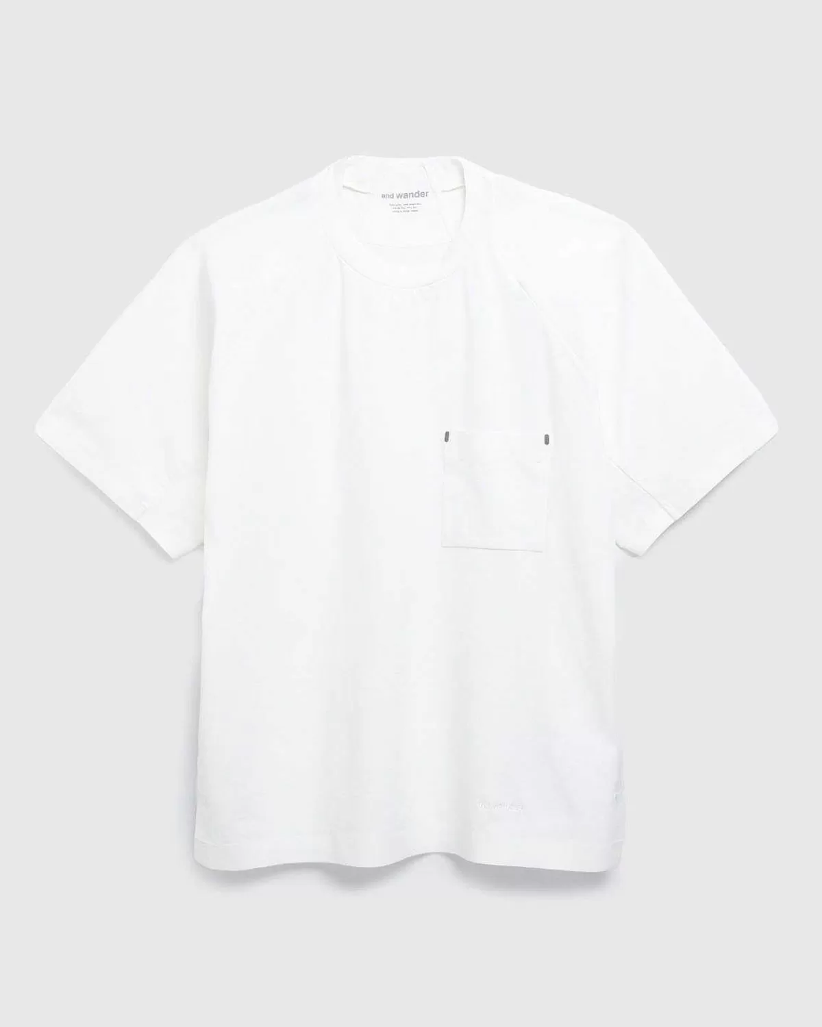 T-Shirts>And Wander Merino Base Ss T Off-White