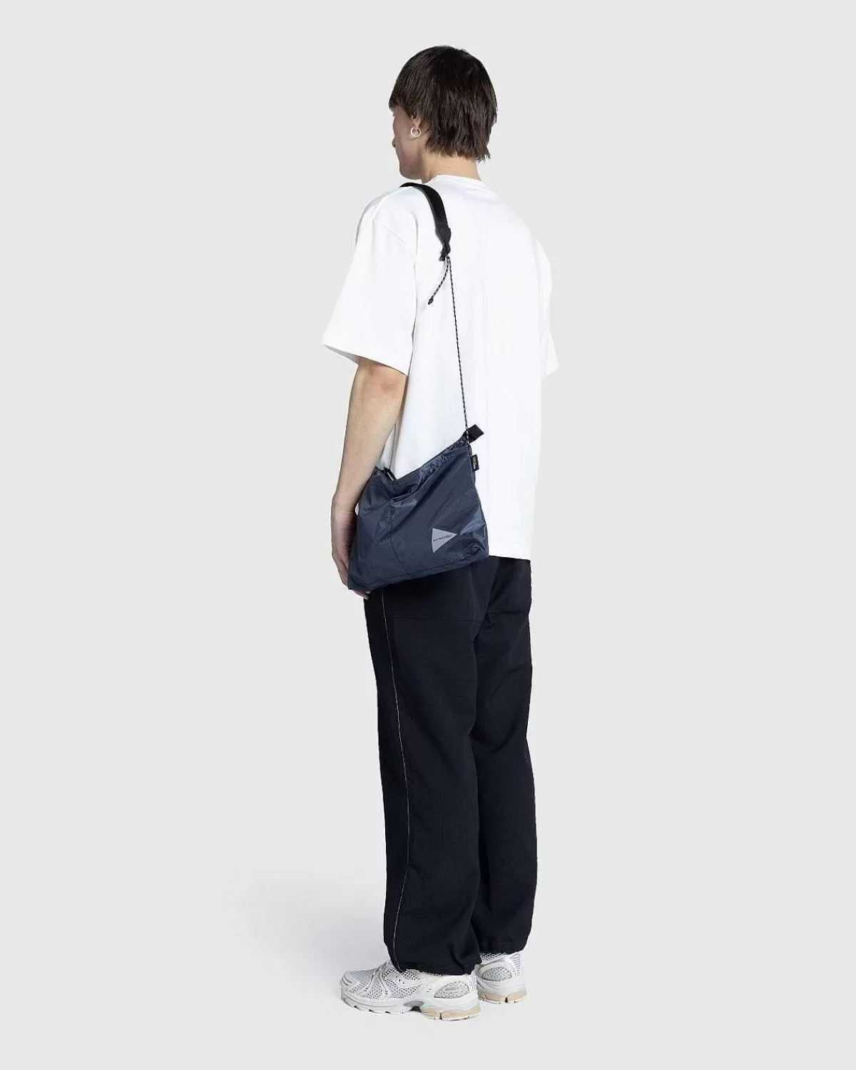 Tasker>And Wander Pe/Co Tote Bag Mork Khaki