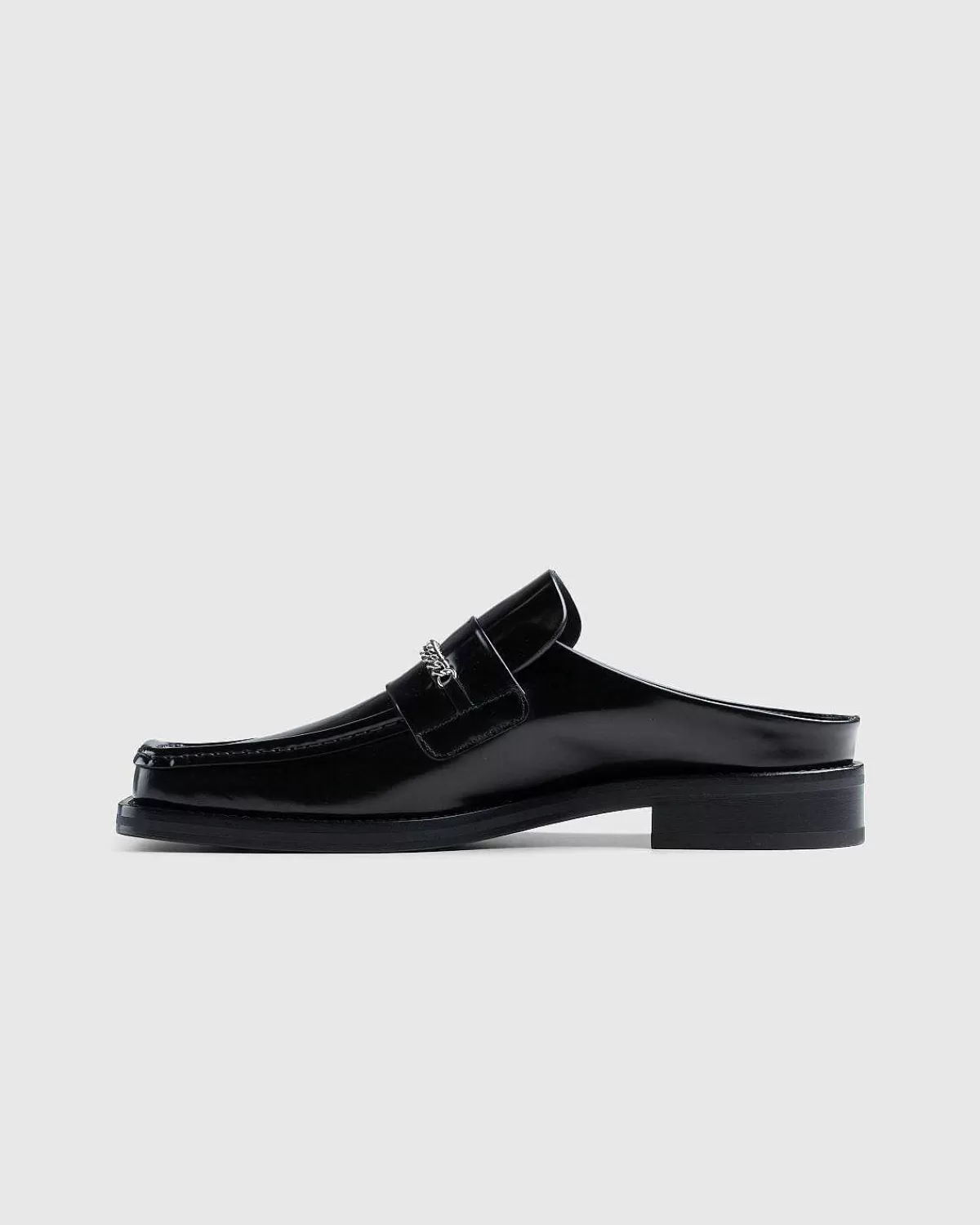 Sandaler>Martine Rose Square Toe Mule Black High Shine